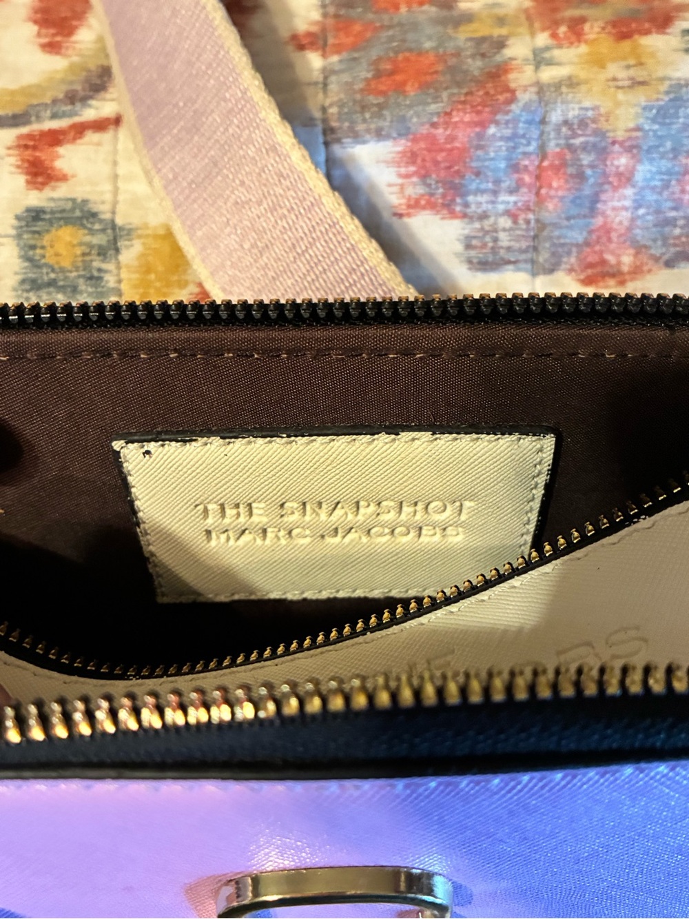 Marc Jacobs Lilac Crossbody Camera Bag with Gold Hardware - Picture 9 of 12